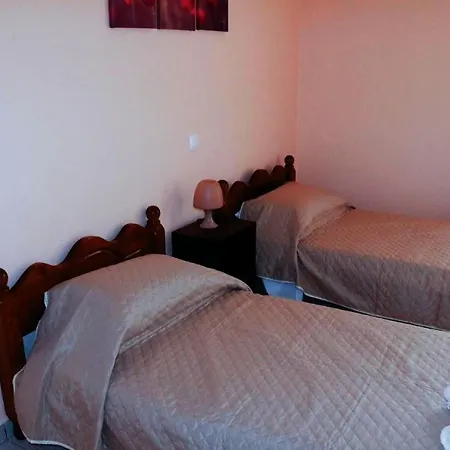 Nikolas View House בית נופש